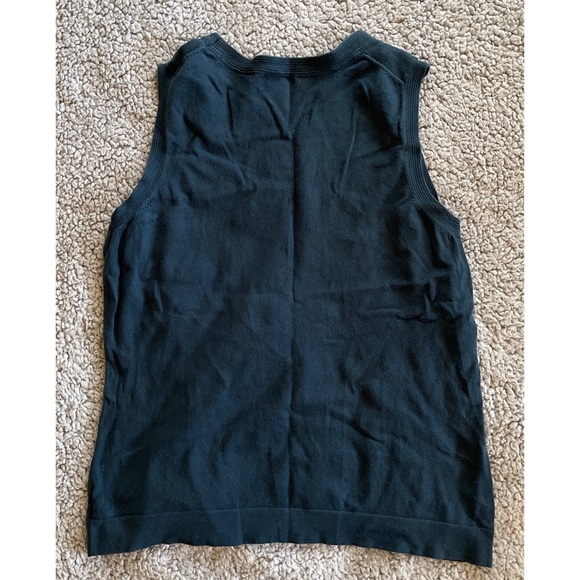 Eddie Bauer Large Navy Blue Sleeveless Top. - Picture 2 of 5
